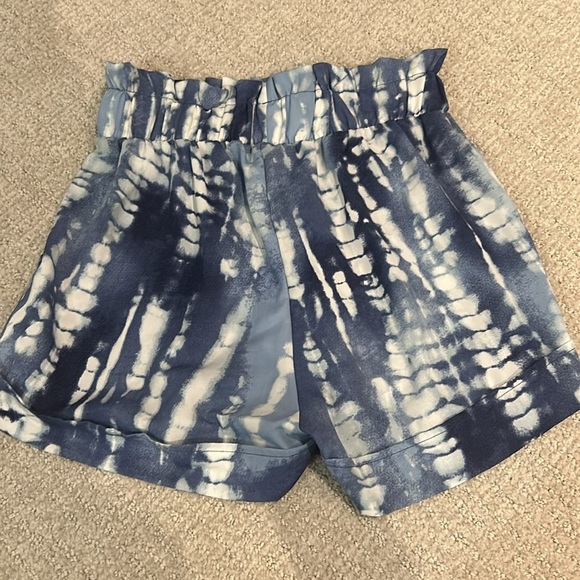 Size small! Tie dye shorts! - Picture 3 of 4